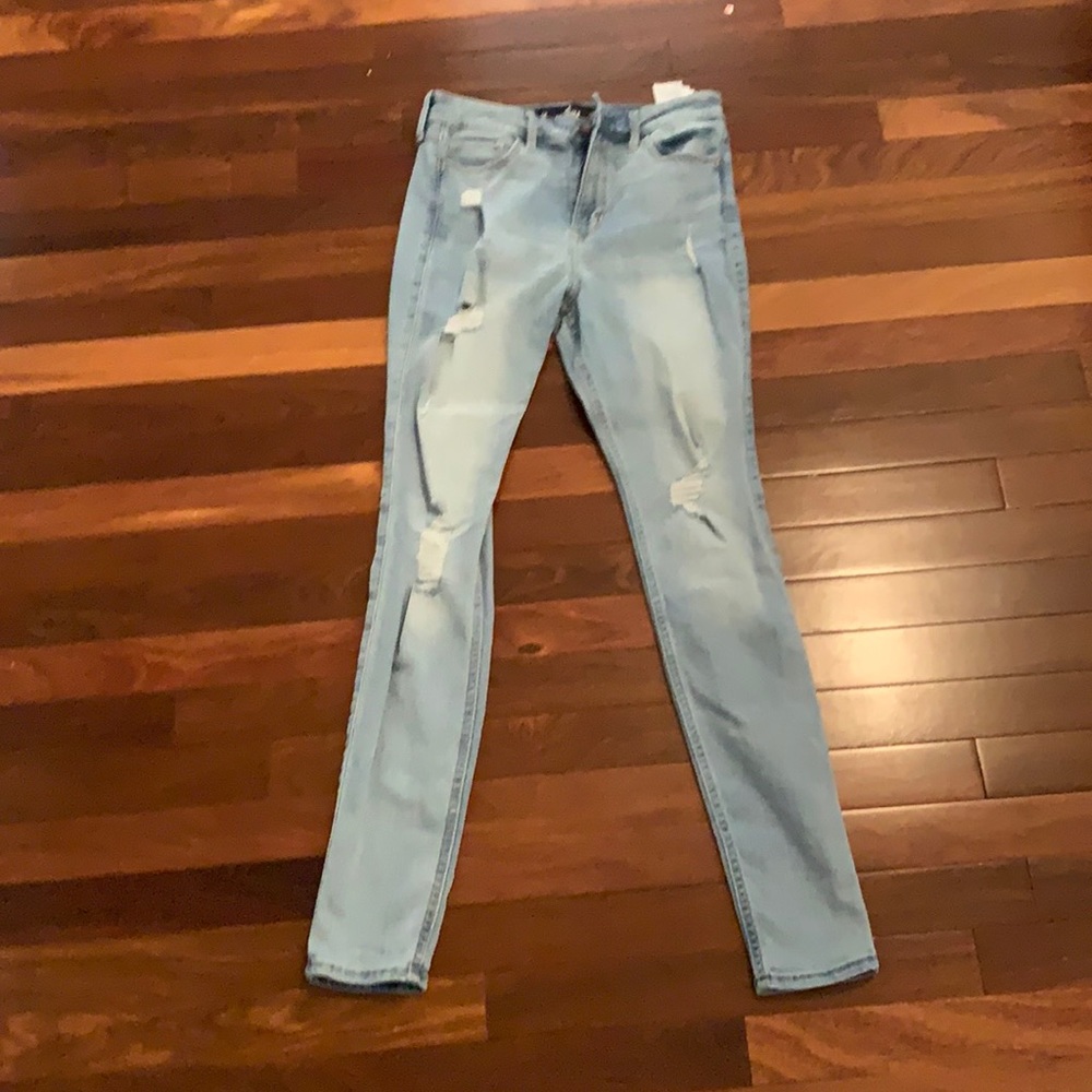 Hollister High Rise Super Skinny Jeans with rips